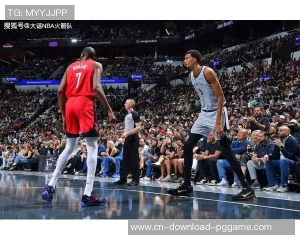 火箭队与马刺队第五场激战回顾：谁能在季后赛中逆转局势争夺胜利